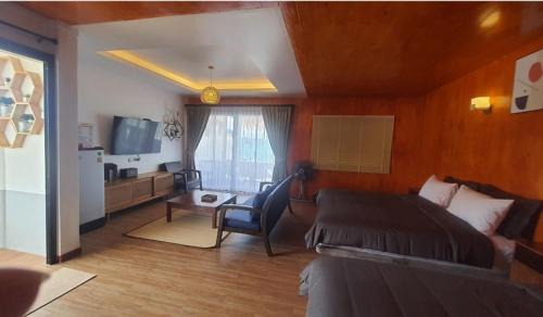 Koh Lan House | บ้านมัจฉา