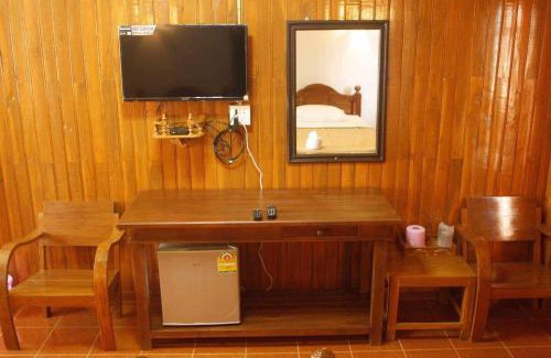 Phrae House | บ้านสวนกุหลาบแก้วรีสอร์ท