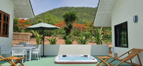 Lamphun Bed & Breakfast | พรพนาฮิลล์รีสอร์ท