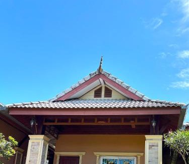 Si Kham Resort | เฮือนฮิมน้ำ รีสอร์ท