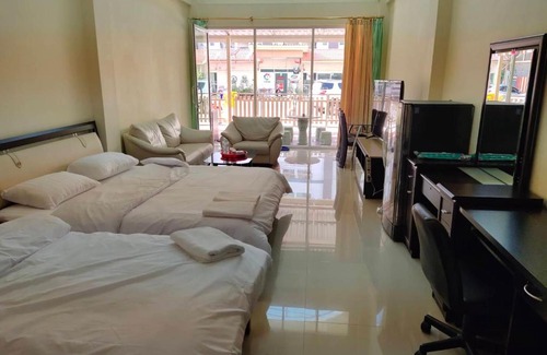 Nai Mueang House | โฮมสเตย์ เมืองไทยฟิตเนส อารีน่า