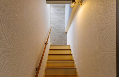 Chatan House | アメリカンヴィレッジまで3分/12名宿泊/BBQ可能/周辺には飲食店多数の北谷エリア 北谷ベース