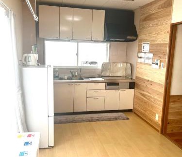Mikawamachi Apartment | オレンジコーポ 201号室