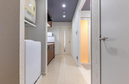 Yonabaru Apartment | オーシャンビュー窓から見える景色を想い出にThe琉球タワー10B