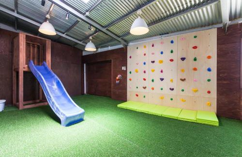 Itoman House | ガジュマルの庭～itoman