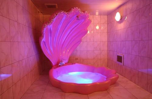 Yamatotakada Hotel | ホテル ランドランド -Adult Only-