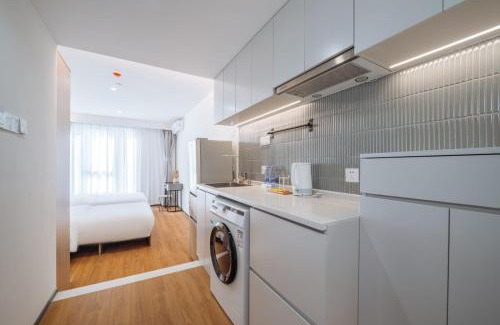 Jing'an Apartment | 上海客堂涧酒店宝山路地铁站店