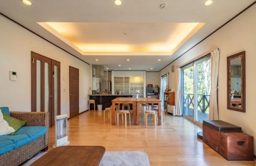 Futo House | 伊豆大室高原ー対話の家ー最大8名BBQ付ーIzu Dialogue House