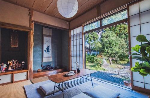 Sado House | 佐渡古民家一棟貸切 Active Art Hotel 日本庭園 佐渡アート