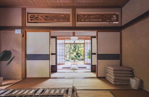 Sado House | 佐渡古民家一棟貸切 Active Art Hotel 日本庭園 佐渡アート