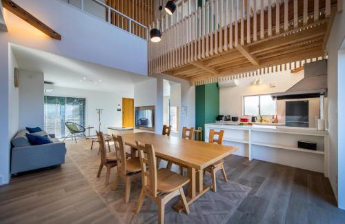 Shimotaga Villa | 南熱海 大人と子どもの隠れ家 WonderHutte BBQ可 温泉有 最大14名宿泊可