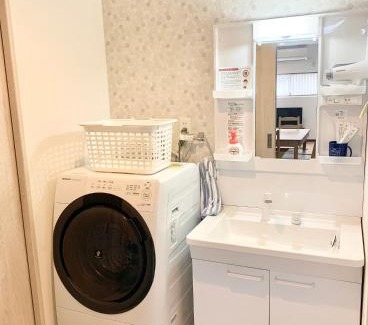 Fukushima Apartment | *大阪*一棟貸切、駅から徒歩3分、複数駅利用可、電車で梅田まで5分、地下鉄でなんばまで9分