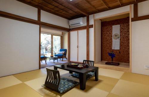 Minobu Hotel | 宿坊 志摩房 - Temple Hotel Simanobo