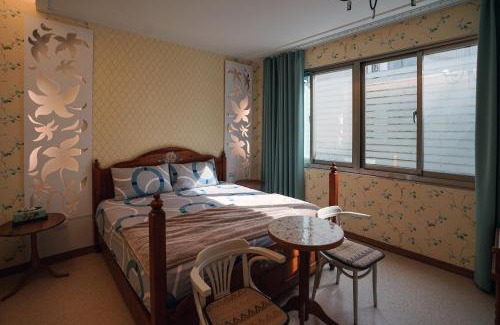 Shuangxi District Bed & Breakfast | 小鳥敲門 Bird Villa