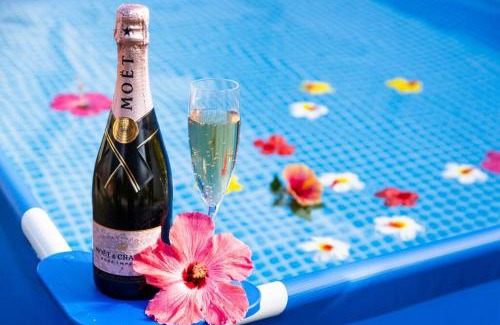 Itoman Villa | 広い庭でプールとバーベキューが楽しめる!和室とキッズスペース付き!