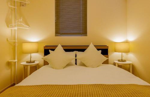 Nakama House | 新築 最大12名 BBQ サウナ完備 駐車3台OK 恩納村の貸別荘 リゾートヴィラEast