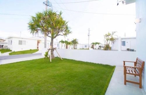 Yaese House | 最大10人築浅庭付き 南部を満喫したい方に1番のおすすめ宿 Gold experience