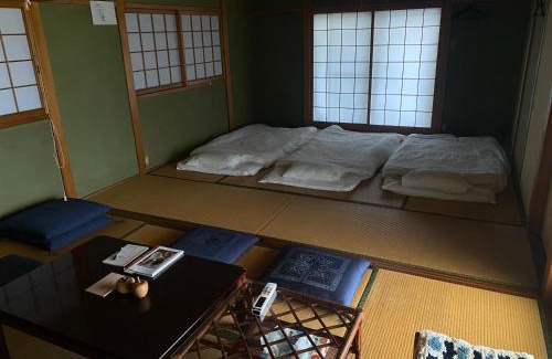 Katsuragi House | 柿畑の宿