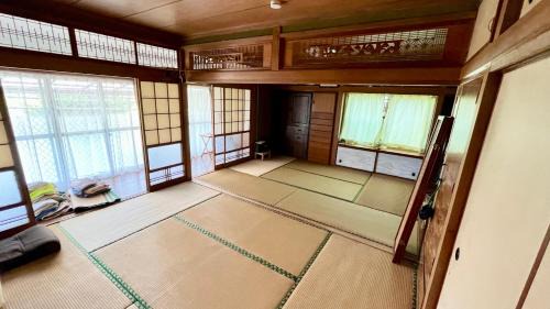 Nichinan House | 格安素泊まり一軒家年配女性管理人在喜望の里コンビニ徒歩5分南郷駅車で4分