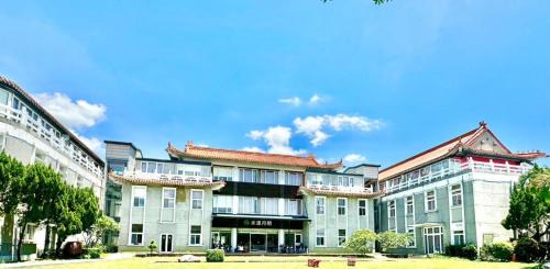 Touwu Hotel | 水漾月明度假文旅