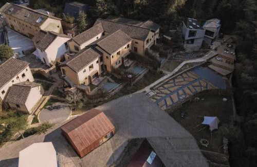 Tonglu County Hotel | 流云乡墅