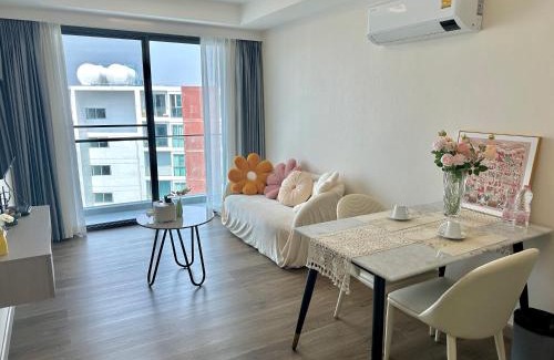Chiang Mai Apartment | 清迈一号 尚泰旁公寓 WiFi可用