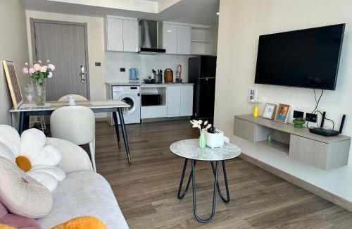 Chiang Mai Apartment | 清迈一号 尚泰旁公寓 WiFi可用