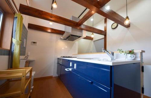 Saiki House | 渚泊 RENAClDO 浜や