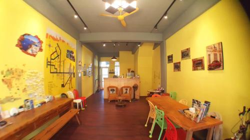 Hualien City Centre House | 站前海民宿