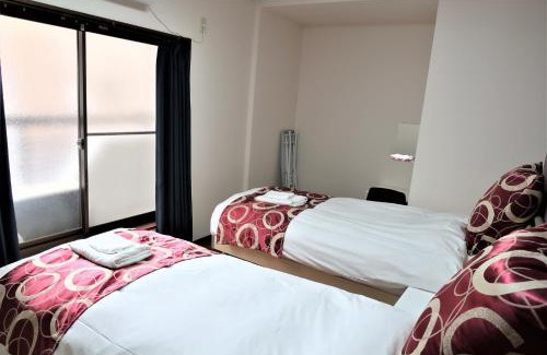 Higashi-osaka House | 足代サクラハウス一軒家 Sakura House Guest House WIFI付き Fuse Tsuruhashi 難波直通 最大8名