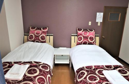 Higashi-osaka House | 足代サクラハウス一軒家 Sakura House Guest House WIFI付き Fuse Tsuruhashi 難波直通 最大8名