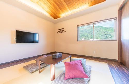 Yumoto Apartment | 郷隅美悦 - Kyo Gu Bi Etsu