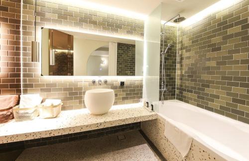 Daeyeon-dong Hotel | 뮤트호텔 대연 MUTE HOTEL Daeyeon Busan