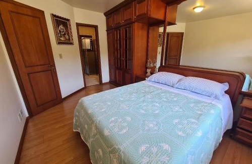 Bavaria Apartment | 03 Dormitórios -Ao Lado da Rua Coberta