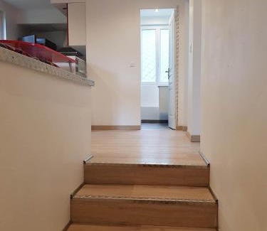 Razac-sur-l'Isle Apartment | 05 - Très joli 3 pièces neuf 2 chambres, logement tout équipé pour 1 à 4 personnes maximum, vue sur jardin avec parking privatif, grand fourgon possible, tout le linge de maison est fourni