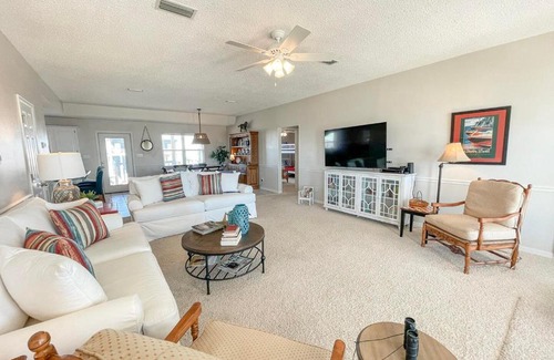 Silver Cay House | 051 Topsail