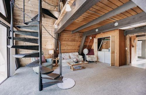 Maple Falls Apartment | 05MBH - Economical - WiFi - Pets Ok - F P - D W - Sleeps 2 apts