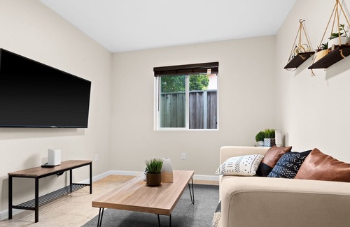 Santa Clara Cottage | 1/1 ADU w/ Fast Wi-Fi (Minutes from Levi Stadium!)