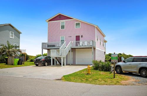 Yaupon Beach House | 1 4 Us by Oak Island Accommodations