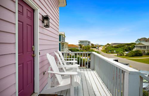 Yaupon Beach House | 1 4 Us by Oak Island Accommodations