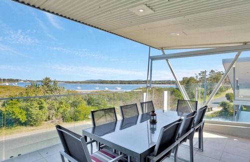 Hawks Nest House | 1/58 Moira Pde, Hawks Nest