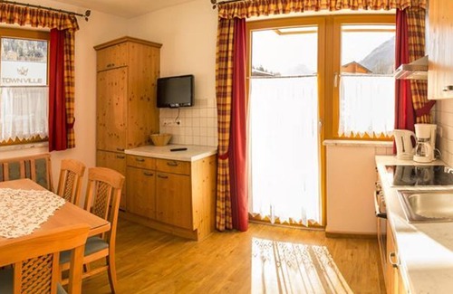 Flachau Apartment | #1 Alpenrose (2-7 pers./2 bedrooms) - Flachauer Bergkristall