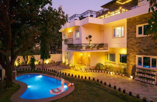 Udaipur House | 1 Amiras - Entire Villa at Fateh Sagar, Udaipur