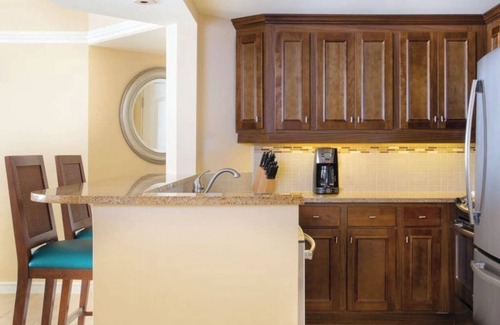 Opal Resort | 1 Aruba Surf Club, Best Resort & Spa, Hot Tub RW