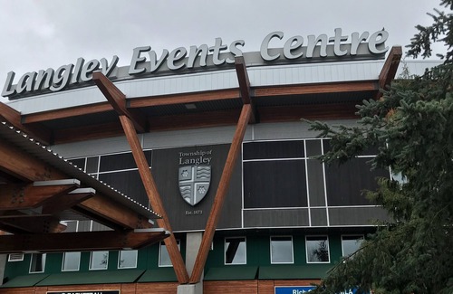 Walnut Grove Apartment | 1 Bdrm private suite, self contained private entrance, small pets welcome.