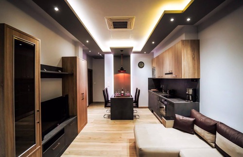 Halkidiki Apartment | 1 Bed Apartment - Sleeps 4 - Parking, Wifi