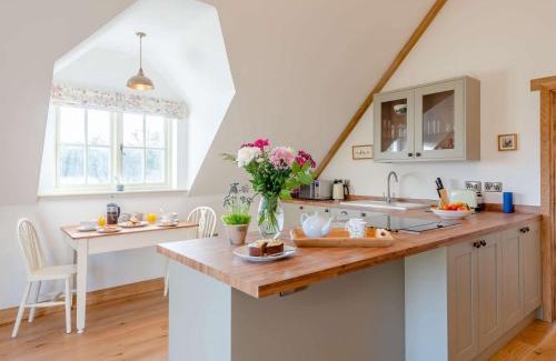 Ipswich House | 1 Bed in Aldham 86650