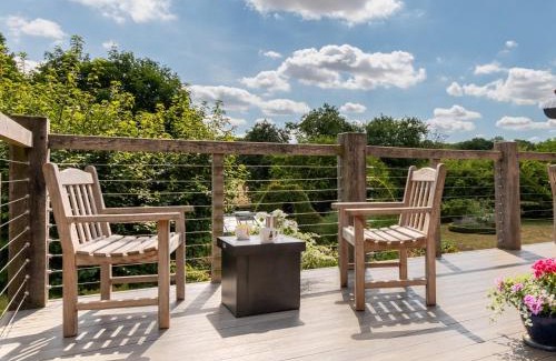 Ipswich House | 1 Bed in Aldham 86650