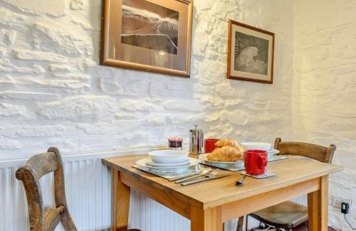 Llanfihangel Tal-y-llyn House | 1 bed in Cantref BN264