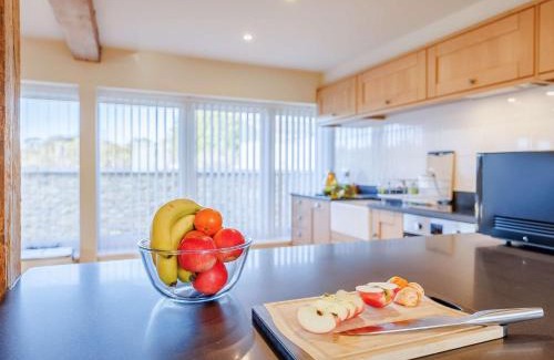 Great Coxwell House | 1 Bed in Farringdon 88573